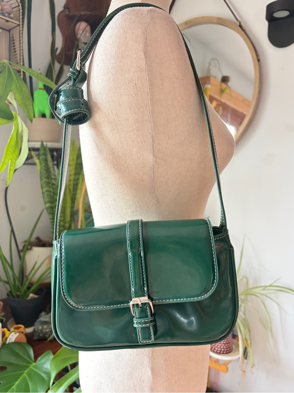 Urban Outfitters Green Indie Shiny Faux Leather Y2K Shoulder Bagette Preppy